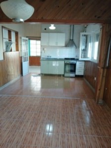 Amplia casa en venta zona centro Villa Constitucion
