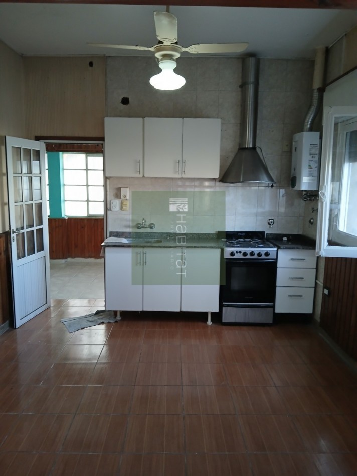 Amplia casa en venta zona centro Villa Constitucion
