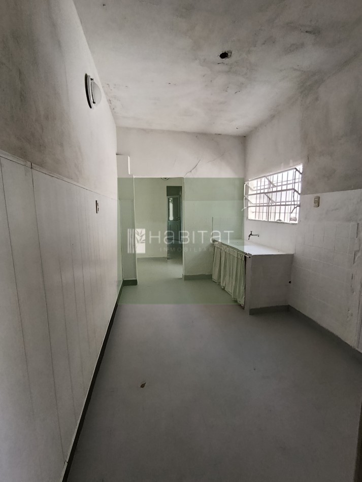 EN ALQUILER CASA 1 DORMITORIO ZONA CENTRO