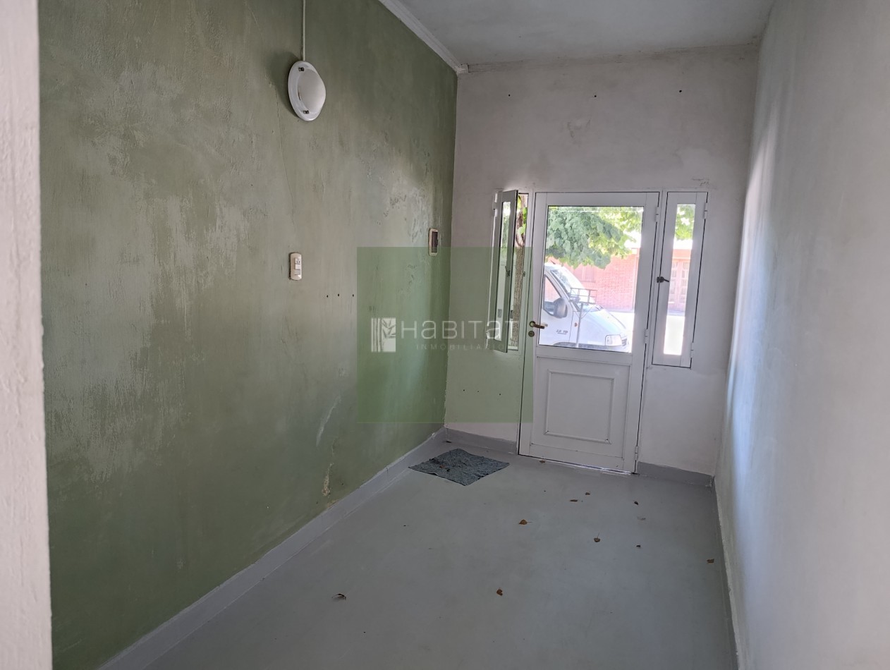 EN ALQUILER CASA 1 DORMITORIO ZONA CENTRO